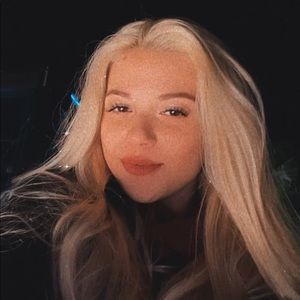 Meet your Posher, Deloris